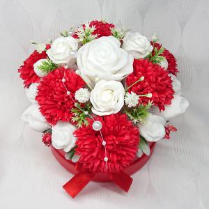 Piros - fehér hársfa illatú szappanvirág csokor