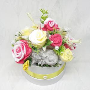 Piros - sárga - fehér cicás szappanvirág csokor