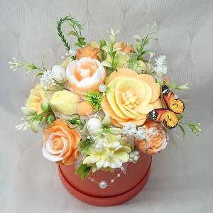 Sárga - narancssárga - fehér gyöngyvirág illatú nagy szappanvirág box