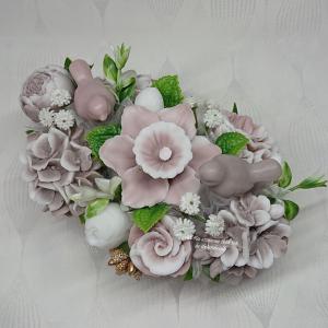 Szappanvirág csokor csónak alakú kaspóban