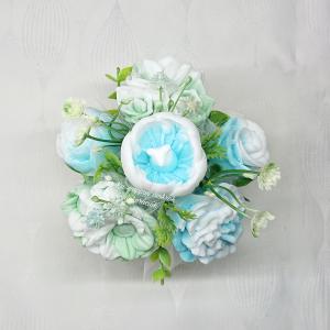 Szappanvirág csokor pöttyös kaspóban