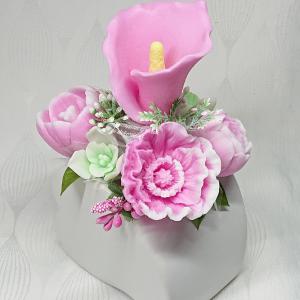 Szappanvirág csokor szív kerámia kaspóban