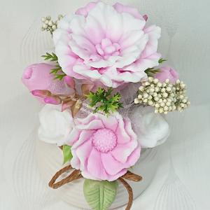 Szappanvirág csokor zöld leveles kaspóban