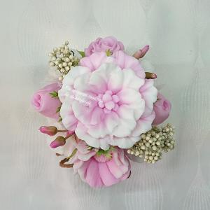 Szappanvirág csokor zöld leveles kaspóban