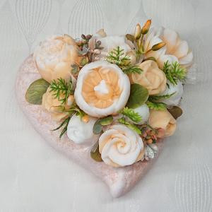 Szappanvirág csokrok barack szív kerámia kaspóban