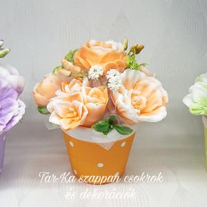 Szappanvirág csokrok pöttyös kaspóban