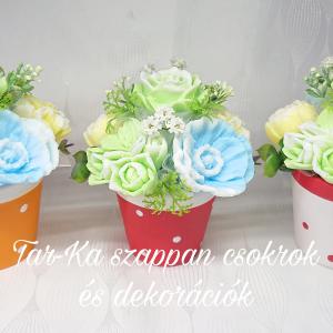 Szappanvirág csokrok pöttyös kaspóban