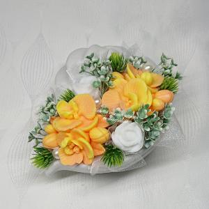 Szappanvirágok csigaházban (orchidea)