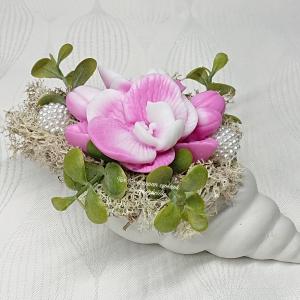 Szappanvirágok csigaházban (orchidea)