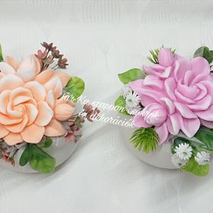 Szappanvirágok kis kaspóban