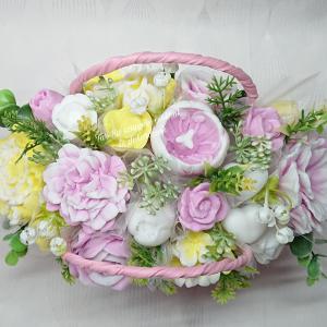 Szappanvirágok rózsaszín táskában