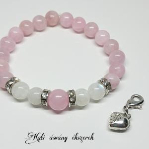 Szeretet karkötő levehető szív medállal