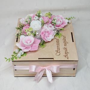 Szeretettel Anyák napjára! szappanvirág csokor