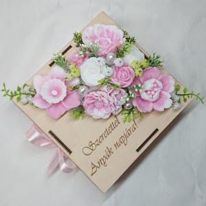 Szeretettel Anyák napjára! szappanvirág csokor