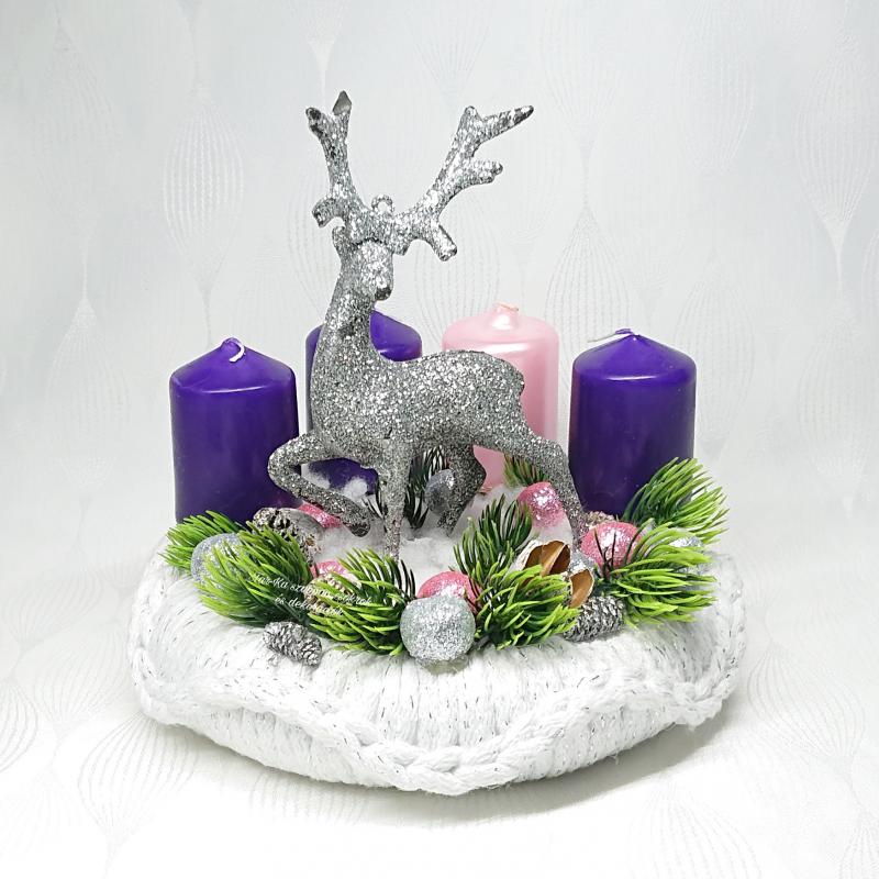 Horgolt adventi szarvasos koszorú