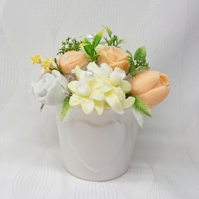 Immunrendszer erősítő, DoTERRA On Guard extra illatos szappanvirág dekoráció, kicsi szív mintás kaspóban