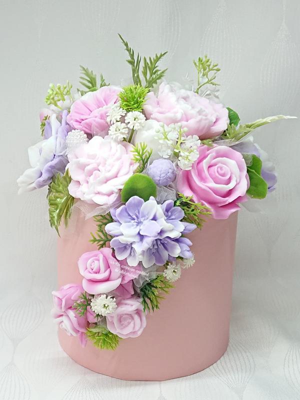 Különleges rózsaszín-lila-fehér illatos szappanvirág csokor