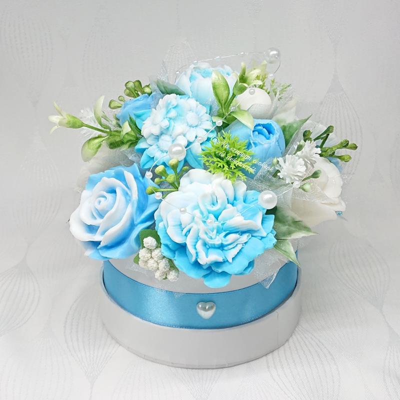 Magnólia illatú szappanvirág csokor