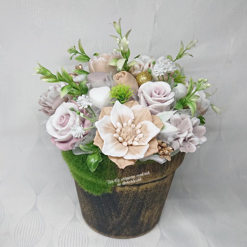 Nagy barna - fehér illatos szappanvirág dekoráció rusztikus mohás  kaspóban