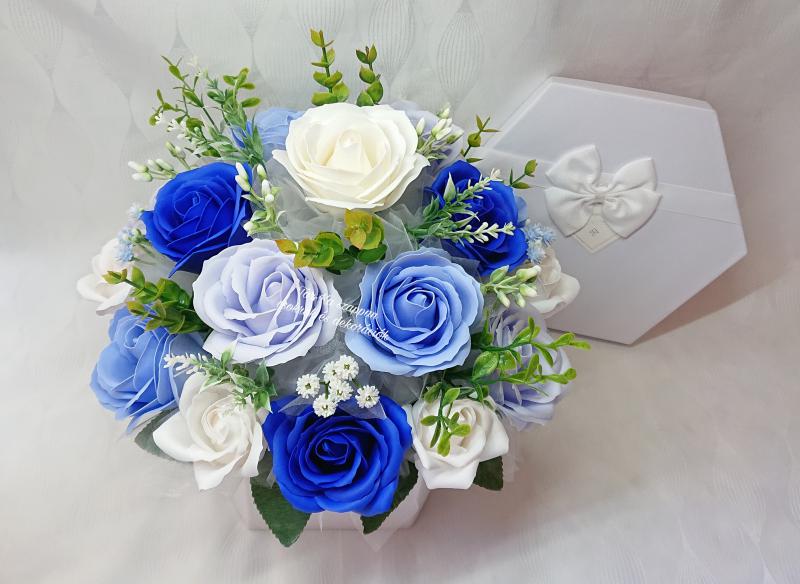 Óriás szappanrózsa box 19 rózsával