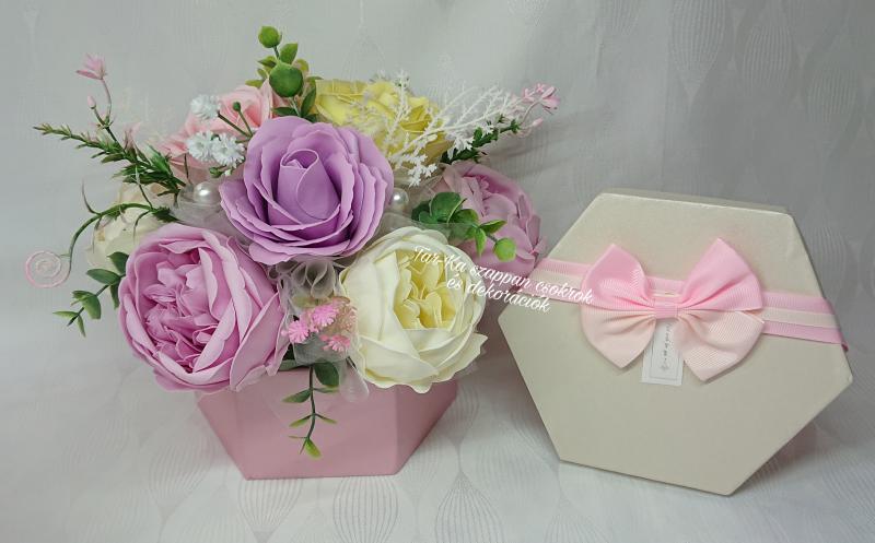 Óriás szappanvirág box