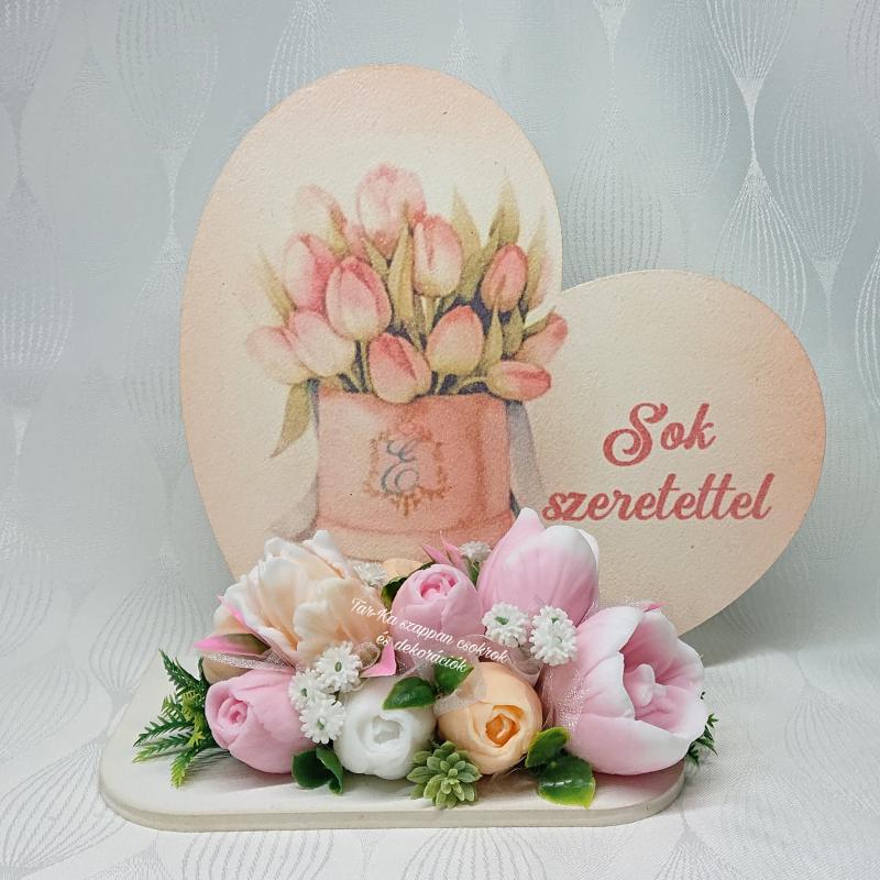 Sok szeretettel! szappan tulipán csokor fatáblán