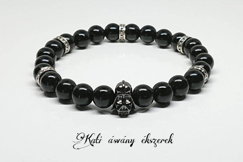 Star Wars rajongóknak ónix ásvány karkötő Darth Vader-es köztessel