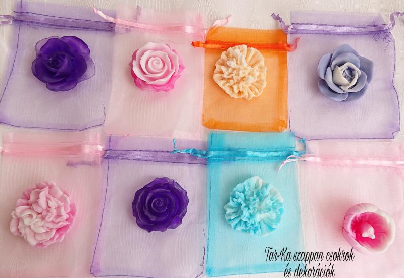 Szappan virágok organza szatyorral
