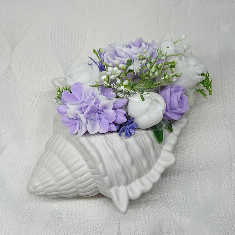 Szappanvirágok csigaházban