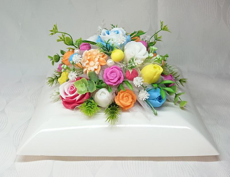 Színes nagy szappanvirág asztaldísz