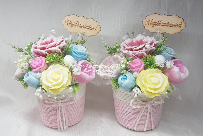 Színes szappanvirág csokrok köteles kaspóban