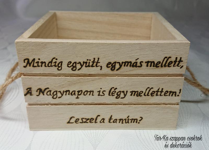 Tanúfelkérő egyedi szappanvirág csokor
