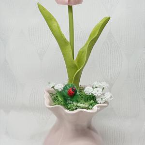 1 szál szappan tulipán vázában