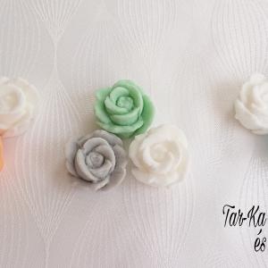 3 darabos rózsa szappan dísz organza szatyorral