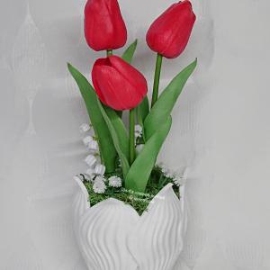 3 szál élethű tulipán csokor harangvirággal