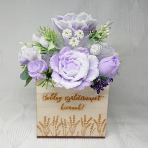 Boldog születésnapot kívánok! szappanvirág csokor