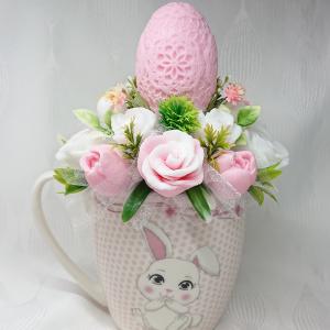 Egy bögre illatos Húsvéti szappanvirág csokor