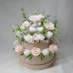 Különleges, emeletes torta szappanvirág box