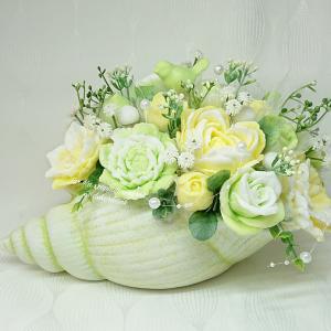 Különleges nagy szappanvirág csokor csigaházban