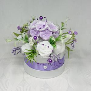 Lila - fehér illatos szappanvirág csokor