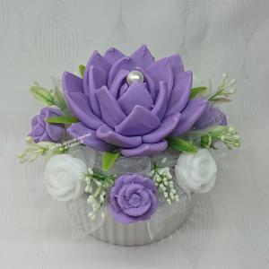 Lila lótusz szappanvirág csokor korona csakrához tartozó tömjén illattal