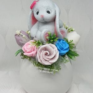 Nyuszis illatos szappan csokor tojás formájú kerámia kaspóban