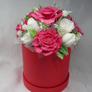 Piros - fehér Lolita illatú szappan box