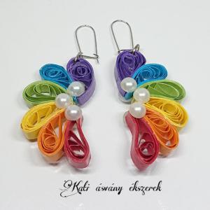 Quilling technikával készült fülbevalók