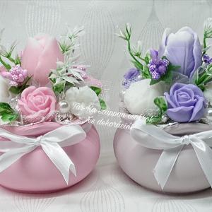 Rózsaszín és lila szappanvirág csokrok