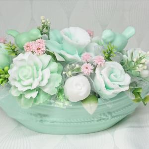 Szappanvirág csokor csónak alakú kaspóban