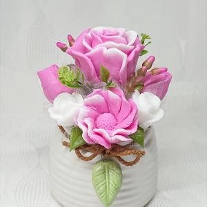 Szappanvirág csokor zöld leveles kaspóban