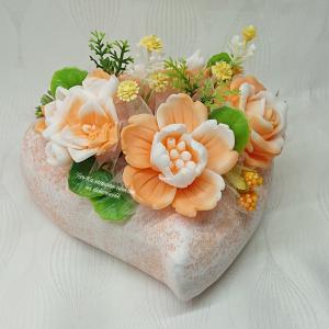 Szappanvirág csokrok szív kerámia kaspóban