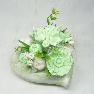 Szappanvirág csokrok zöld szív kerámia kaspóban