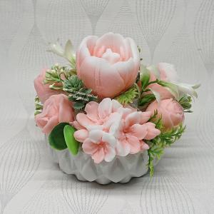 Szappanvirágok kicsi kerek kaspóban